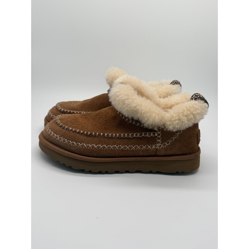 UGG Women's Classic Alpine Slipper Boot Women Size 8 Chestnut Suede Ankle Boot